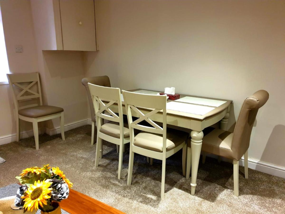 Elegant 2 Bed Apartment In แมนเชสเตอร์ ภายนอก รูปภาพ